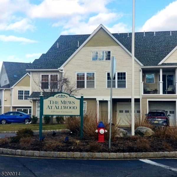 Photo of Listing #3969685