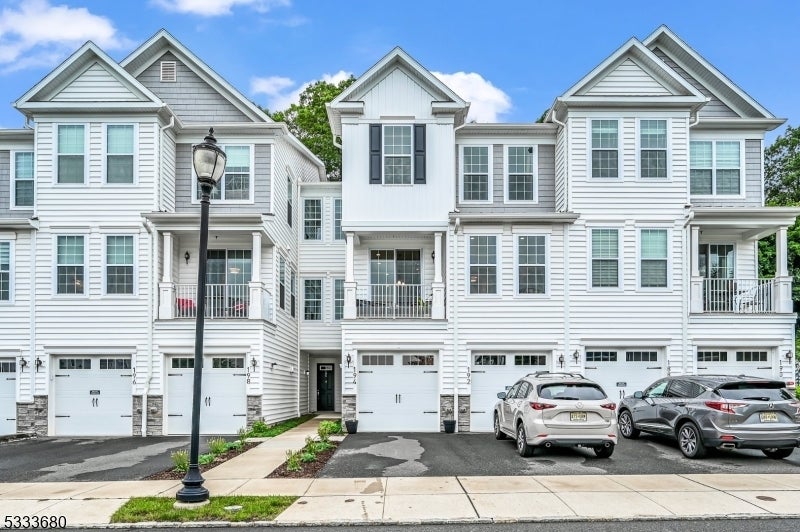 Photo of Listing #3969766