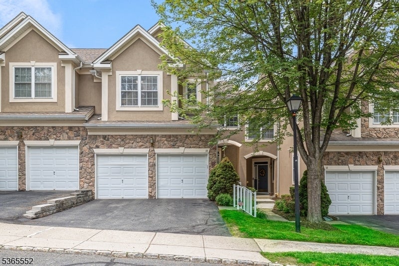 Photo of Listing #3969886