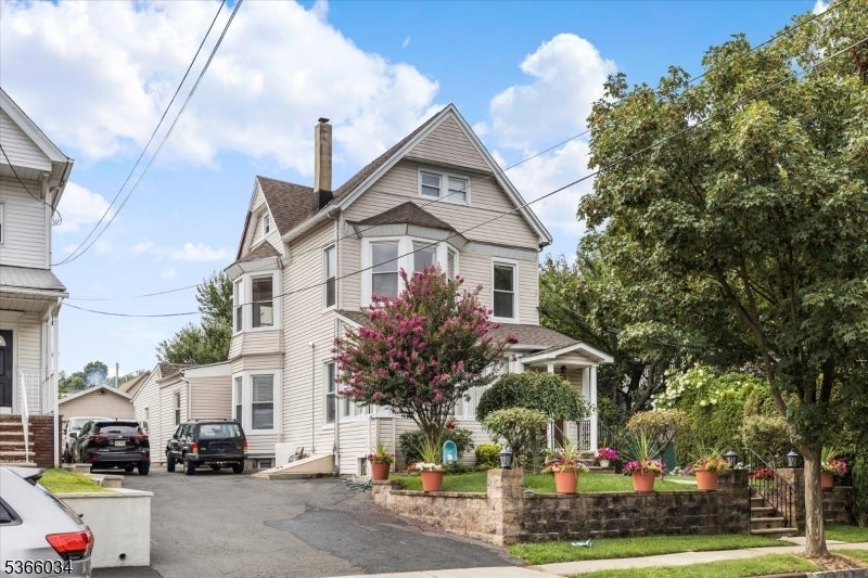 Photo of Listing #3970309