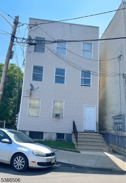 Photo of Listing #3970862