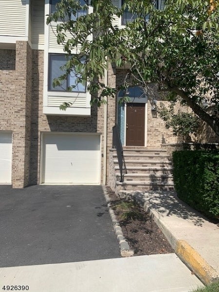 Photo of Listing #3971085