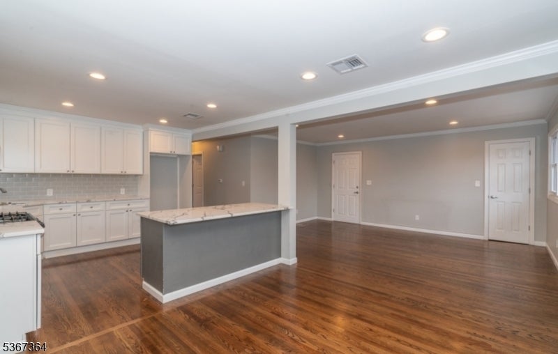 Photo of Listing #3971464