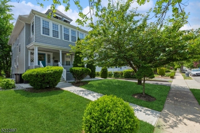 Photo of Listing #3972192