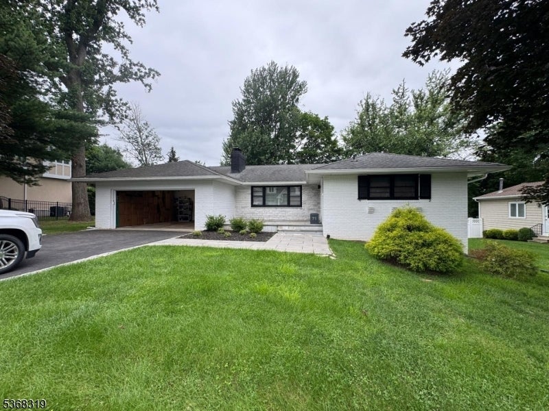 Photo of Listing #3972467