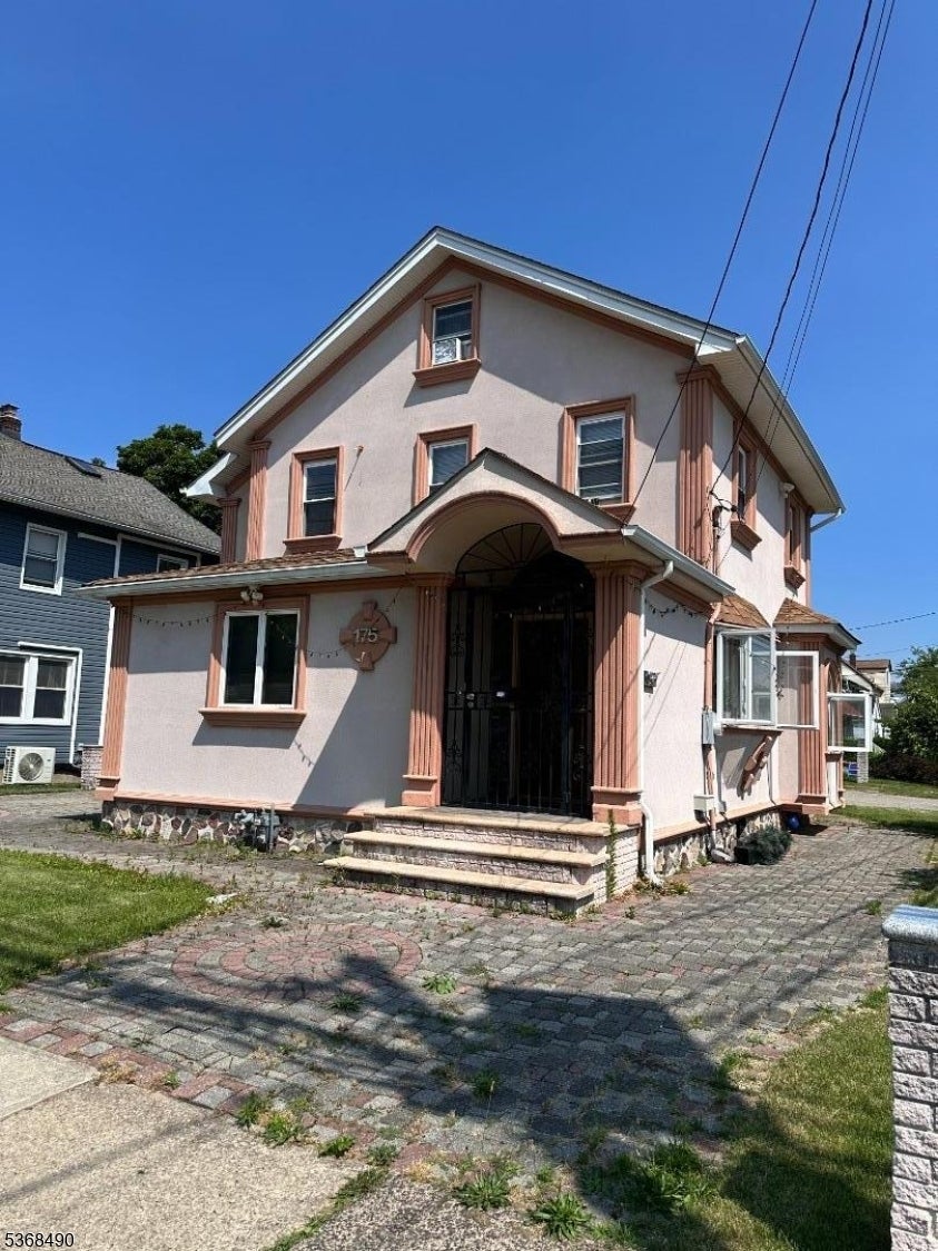 Photo of Listing #3972495