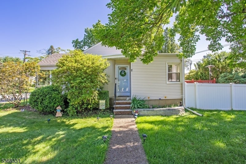 Photo of Listing #3972497