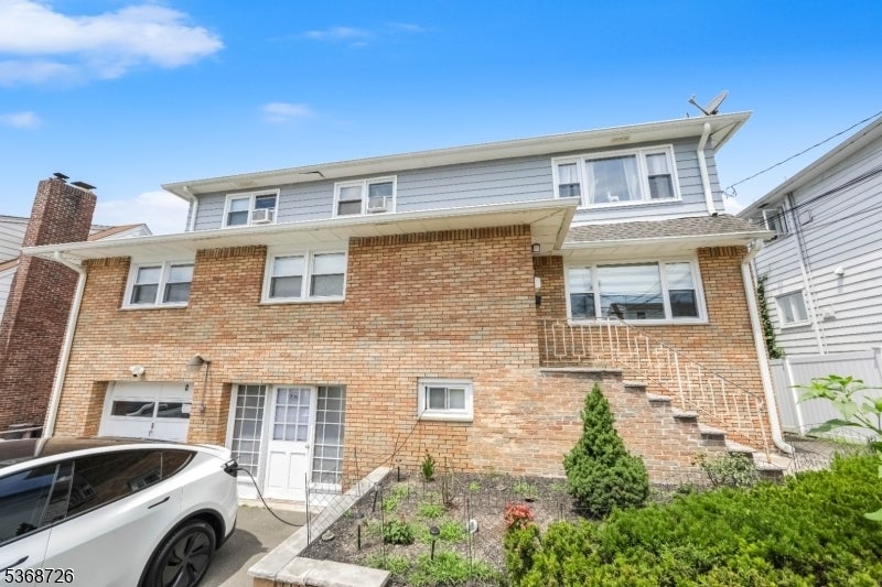 Photo of Listing #3972705