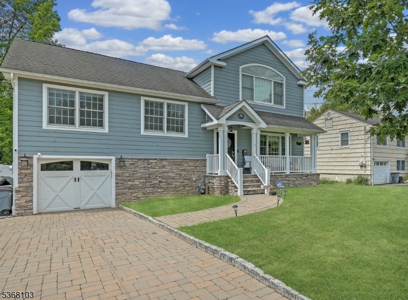 Photo of Listing #3972973