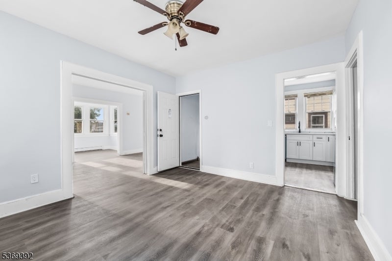Photo of Listing #3973280