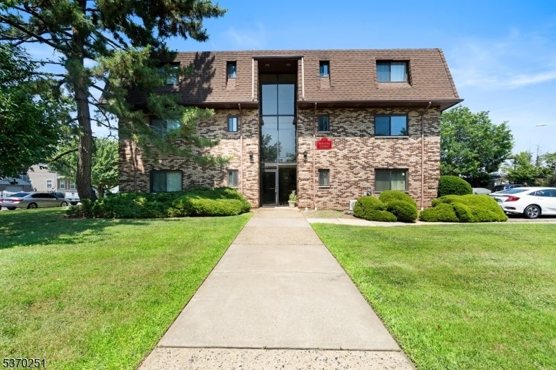 Photo of Listing #3973947