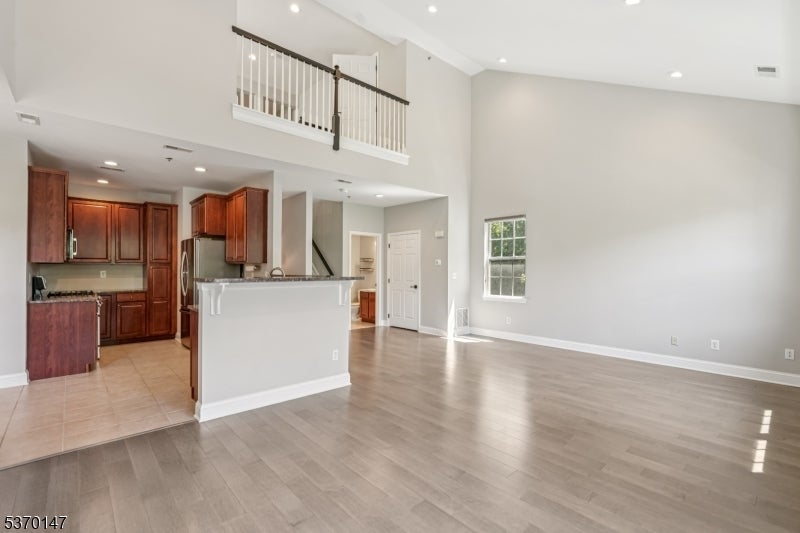 Photo of Listing #3974174