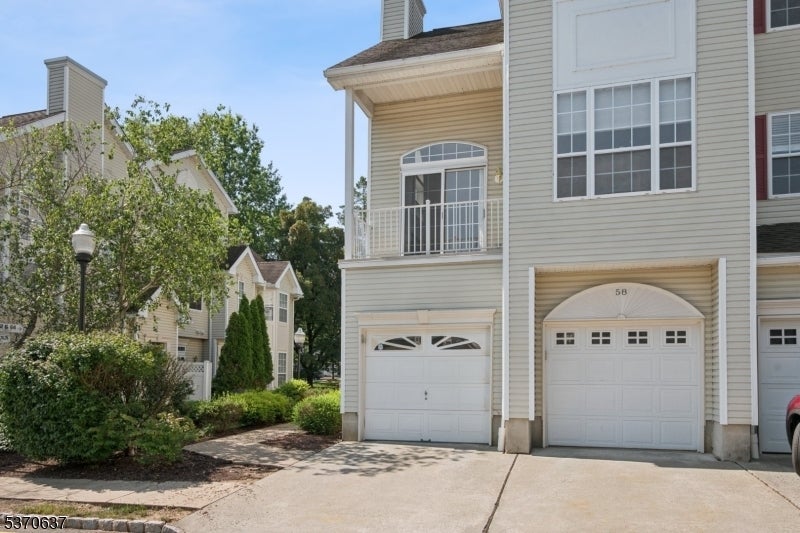 Photo of Listing #3974406