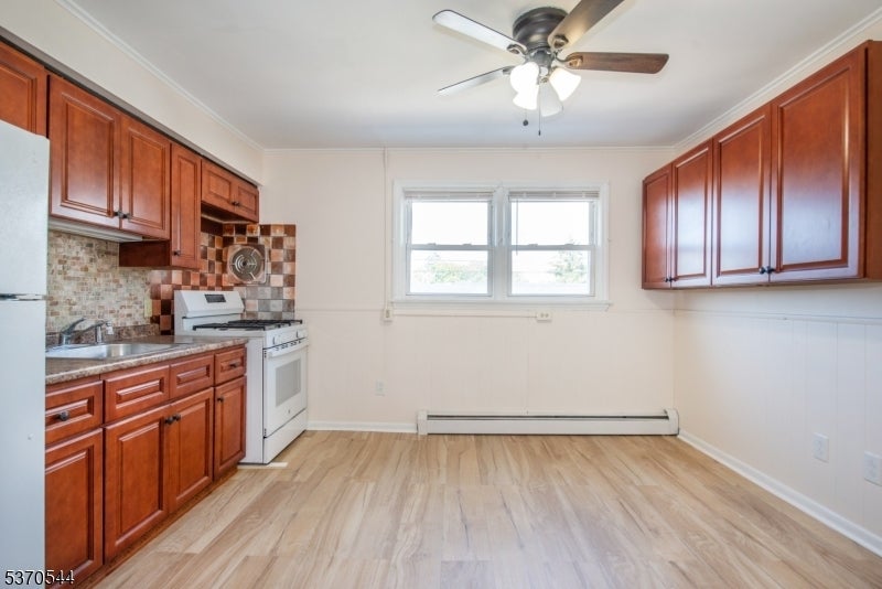 Photo of Listing #3974827