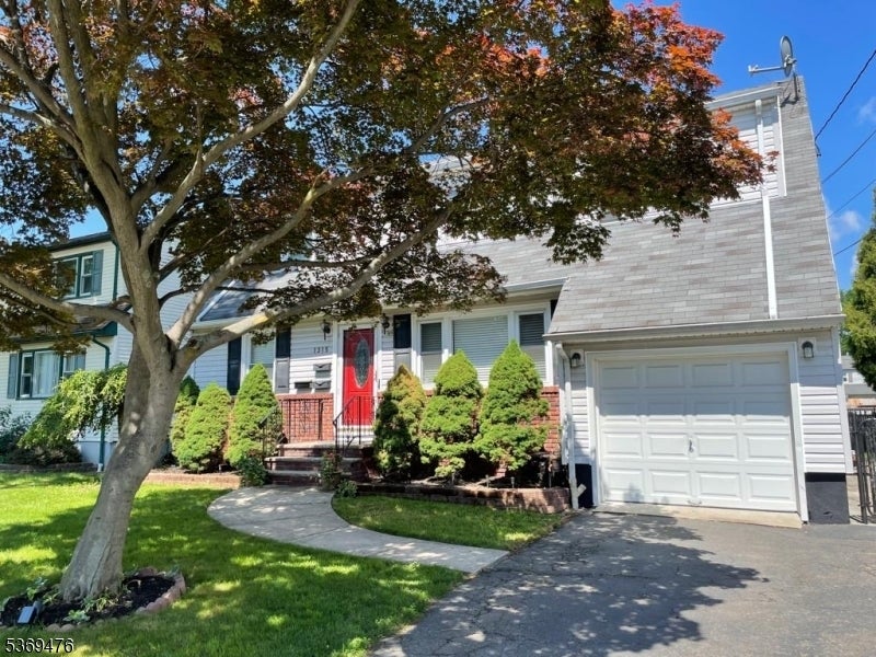 Photo of Listing #3974857