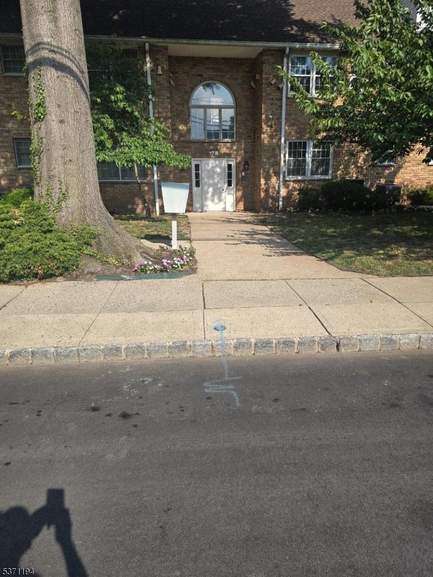 Photo of Listing #3974901