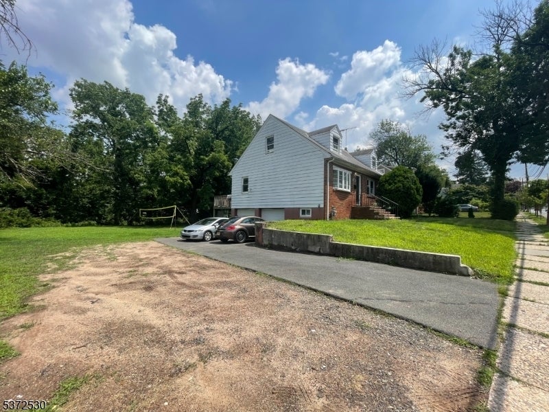 Photo of Listing #3976099