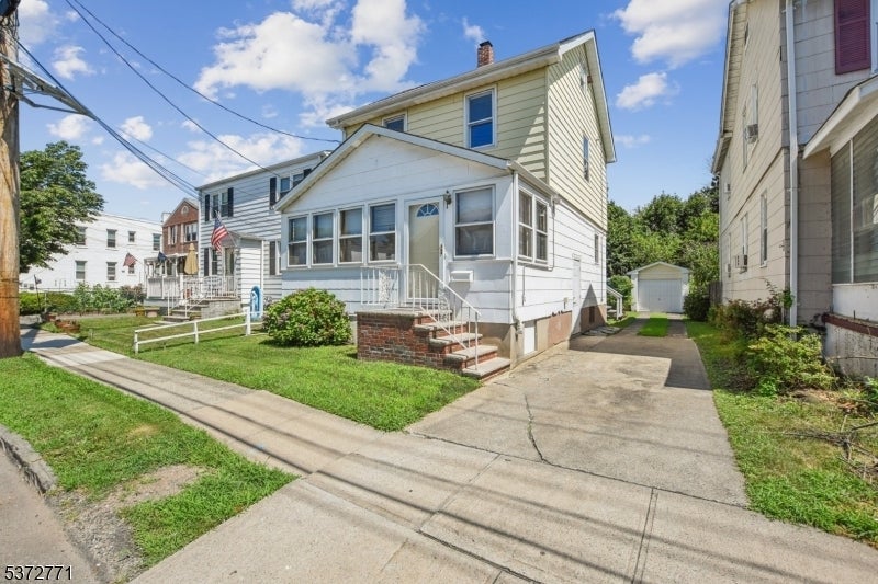 Photo of Listing #3976368