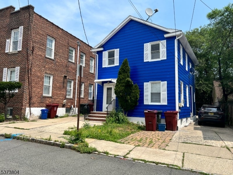 Photo of Listing #3977178