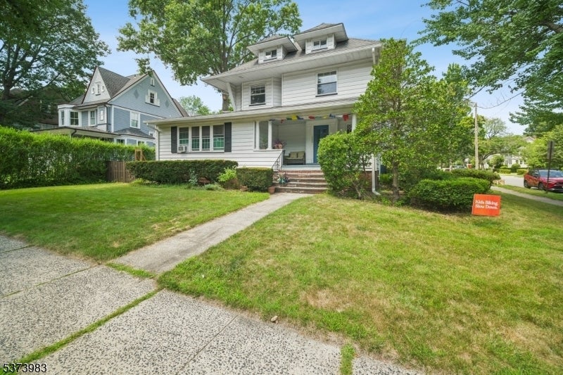 Photo of Listing #3977366