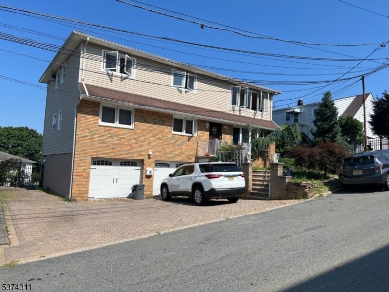 Photo of Listing #3977686