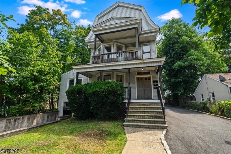 Photo of Listing #3978468