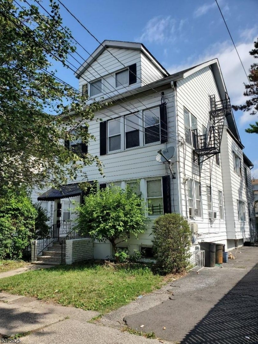 Photo of Listing #3978971