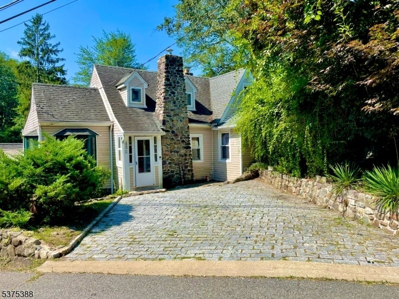 Photo of Listing #3979076