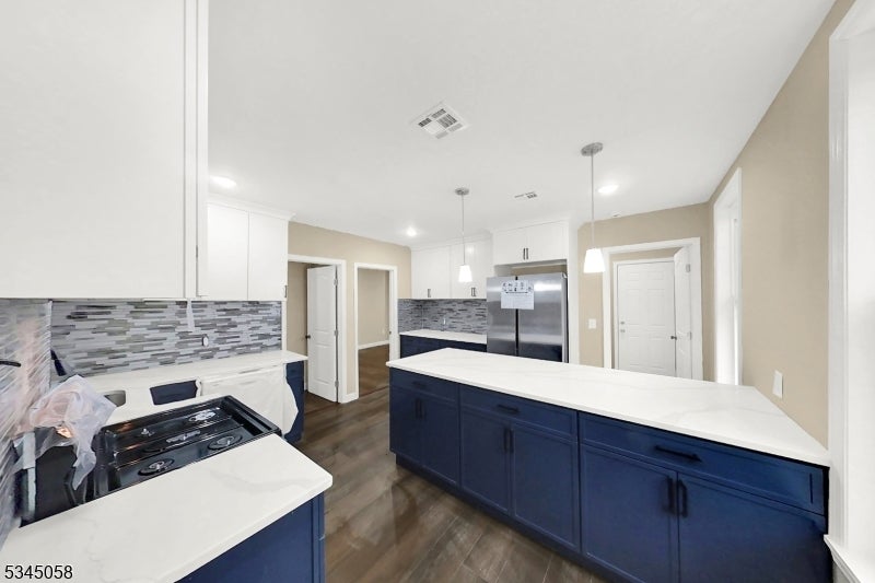 Photo of Listing #3979082