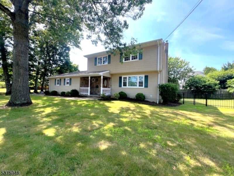 Photo of Listing #3979090