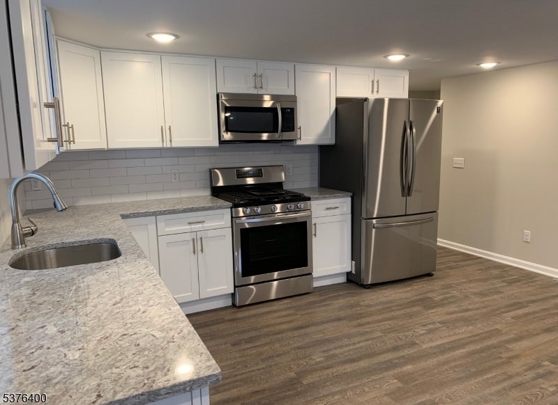 Photo of Listing #3979444