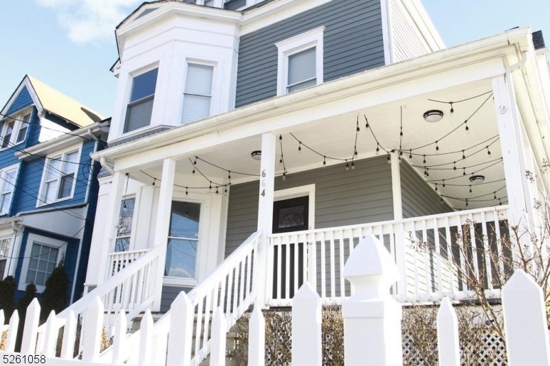 664 Valley St Unit 1, City Of Orange Twp.