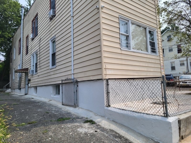 Photo of Listing #3979879