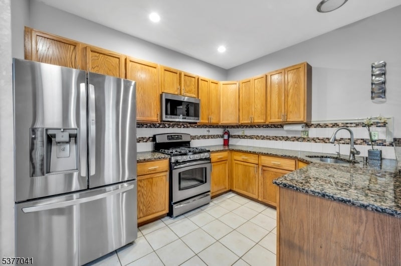 Photo of Listing #3980133