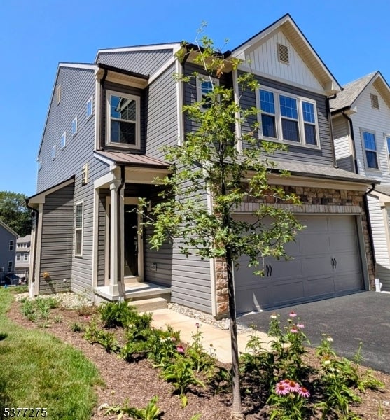 Photo of Listing #3980218