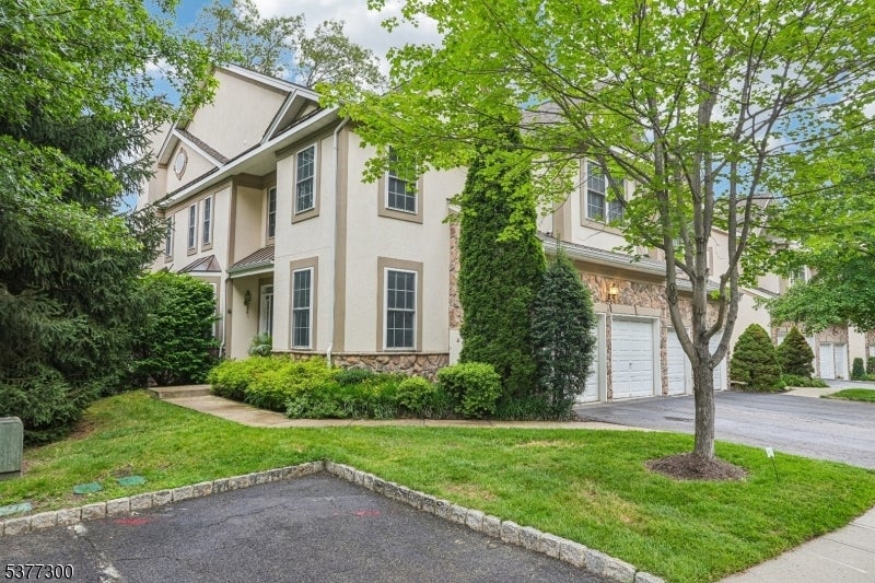 Photo of Listing #3980294