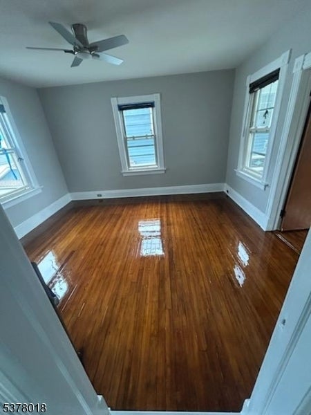 Photo of Listing #3980844
