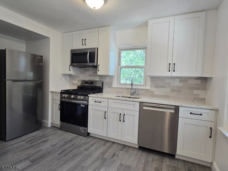 Photo of Listing #3981567