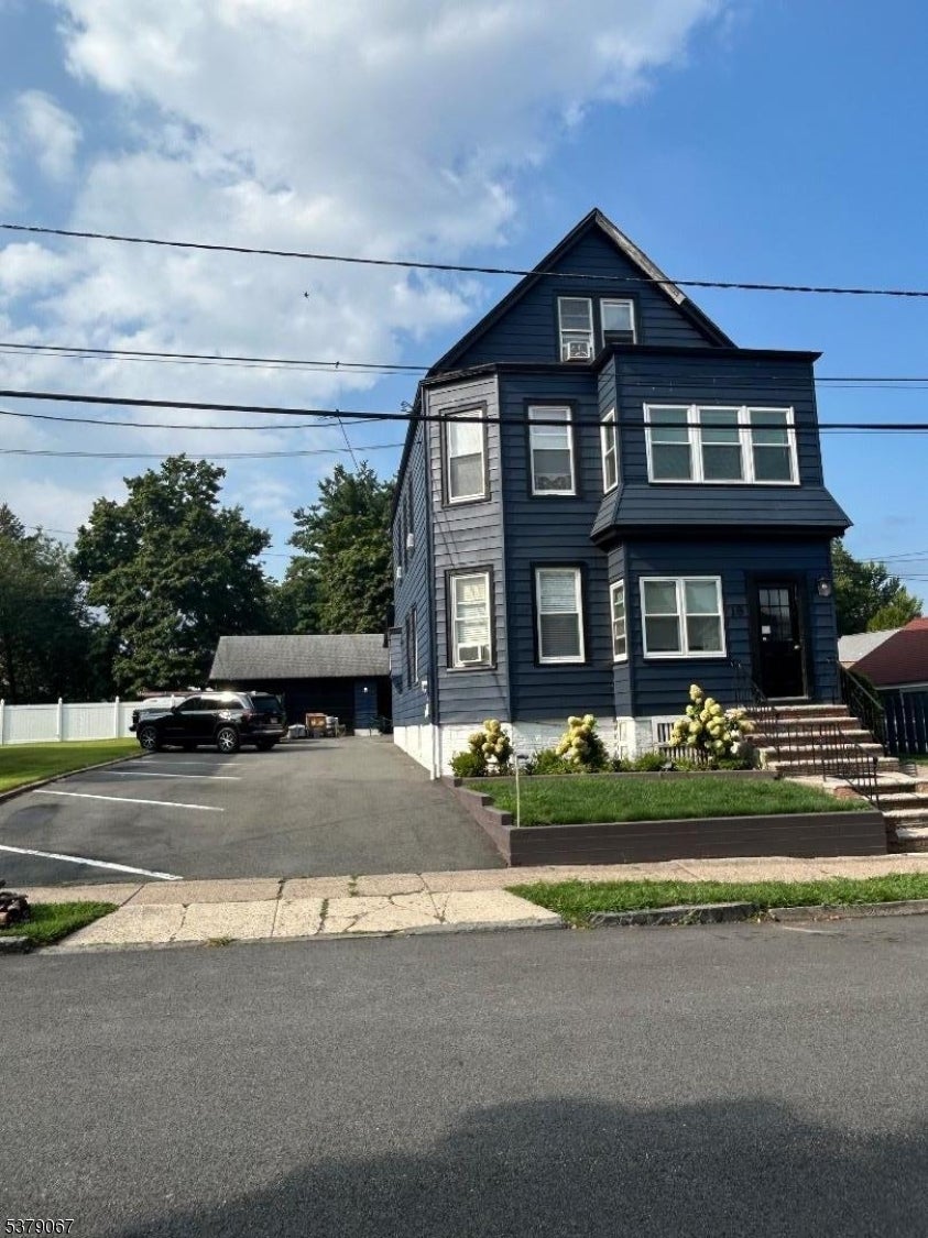 Photo of Listing #3981780