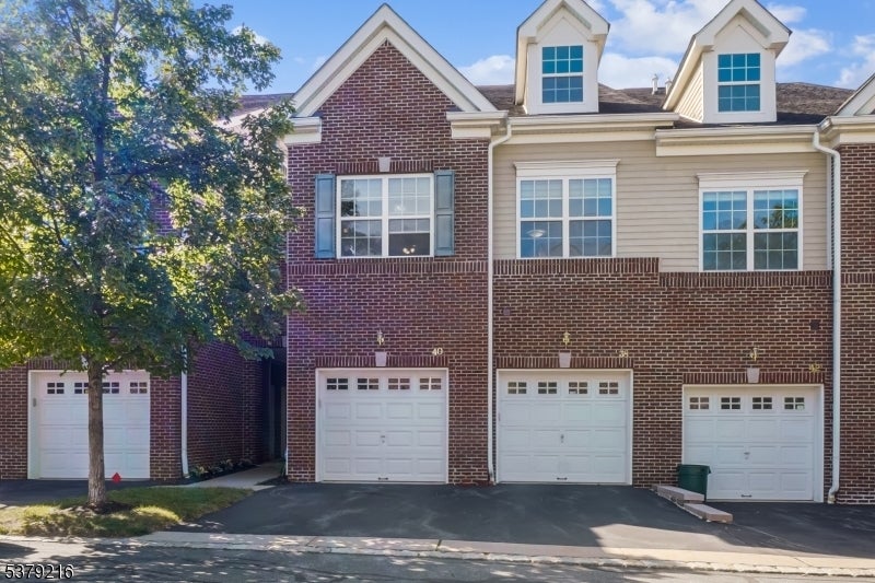 Photo of Listing #3981920