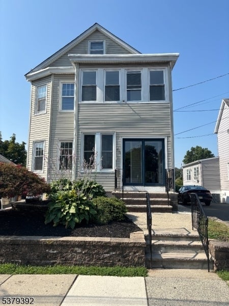 Photo of Listing #3982104