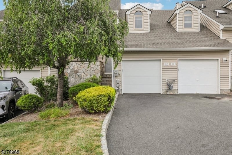 Photo of Listing #3983176