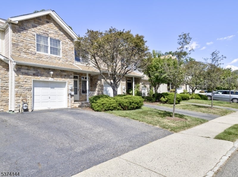 Photo of Listing #3983341