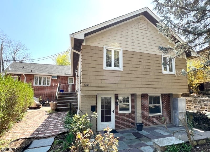 Photo of Listing #3983377