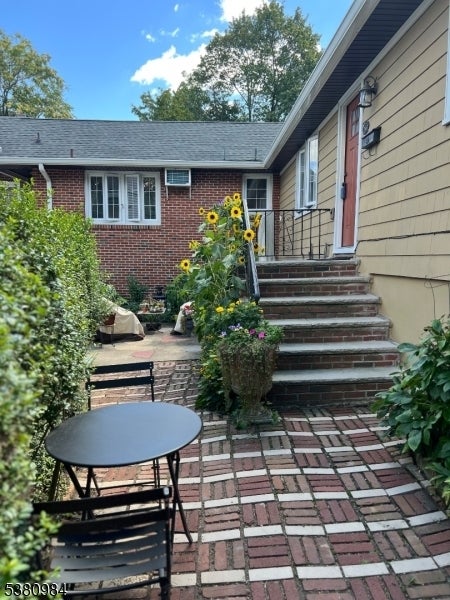 Photo of Listing #3983377