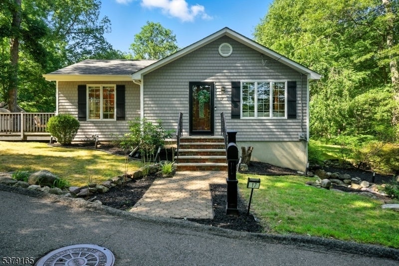 Photo of Listing #3983786