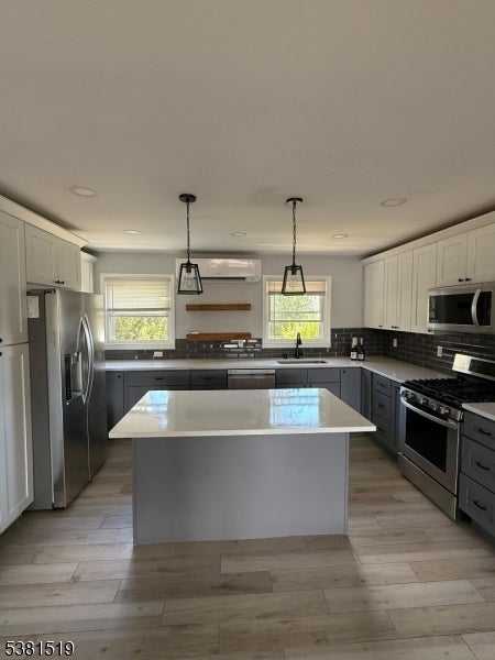 Photo of Listing #3983803