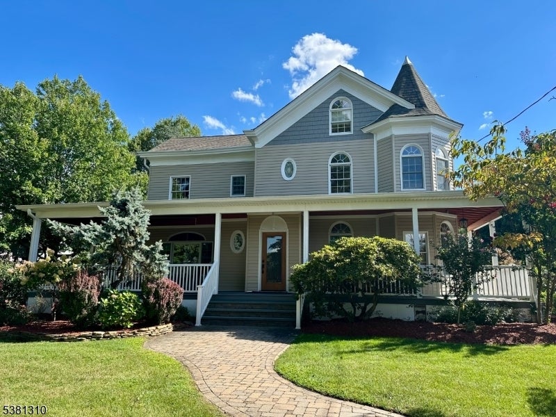 Photo of Listing #3983855