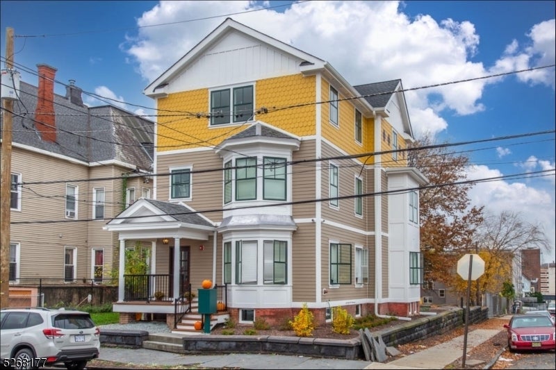 Photo of Listing #3983941
