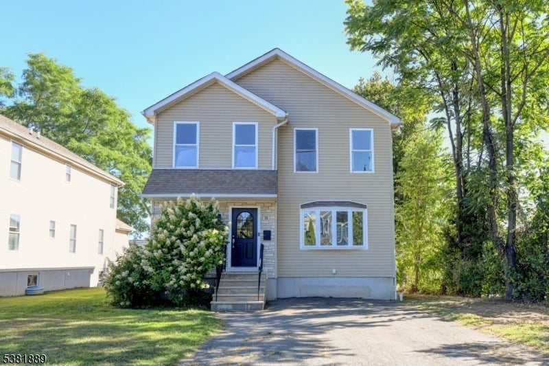 Photo of Listing #3984077